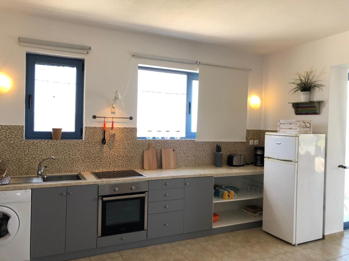 Villa Thea - Τhe View 1St Floor Áno Yerakaríon エクステリア 写真